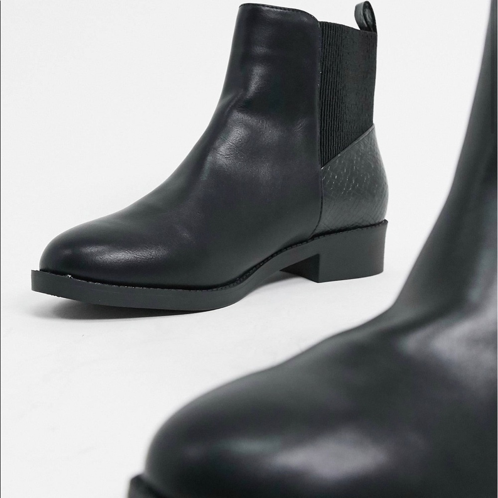 London Rebel Wide Fit chelsea boots